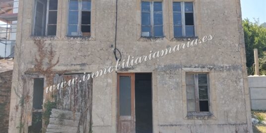 CASA PARA RESTAURAR EN A PONTENOVA, LUGO.